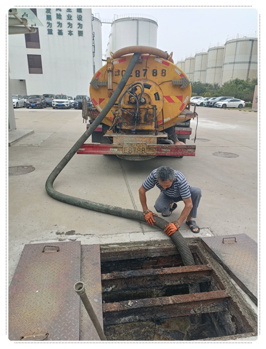 红谷滩隔油池清掏