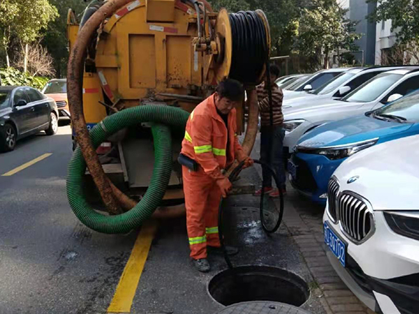 红谷滩排污管道清淤